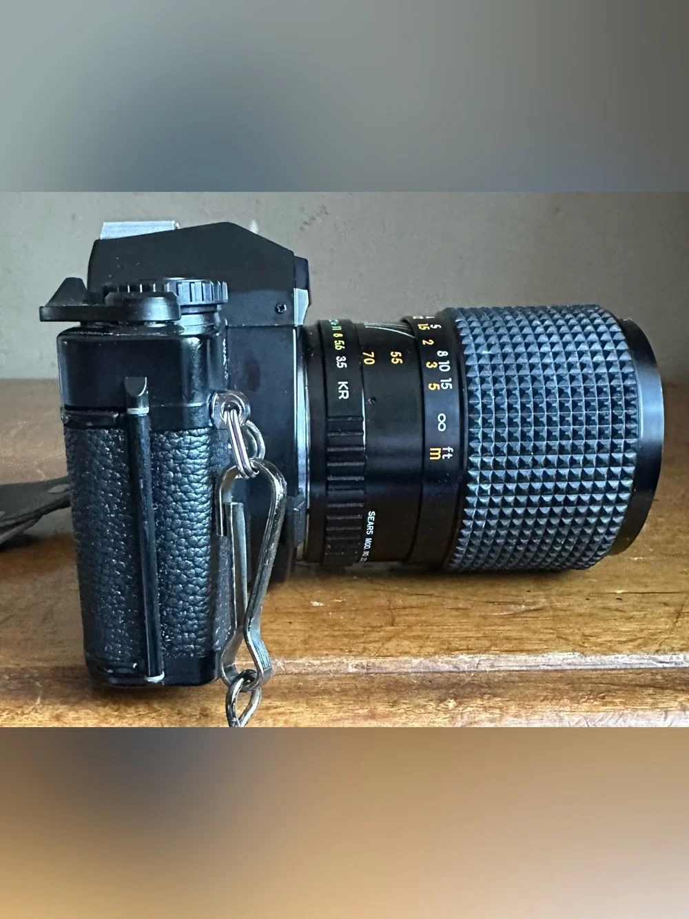 KS Super II SR2000 SLR 35mm Film Camera w/ Multicoated 28-70mm f3.5-4.5 Lens